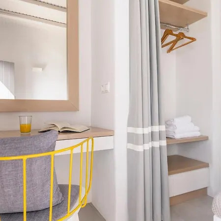 Azzuro On Faragas Villa Alikí