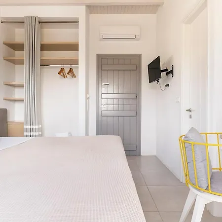 Azzuro On Faragas Villa Alikí