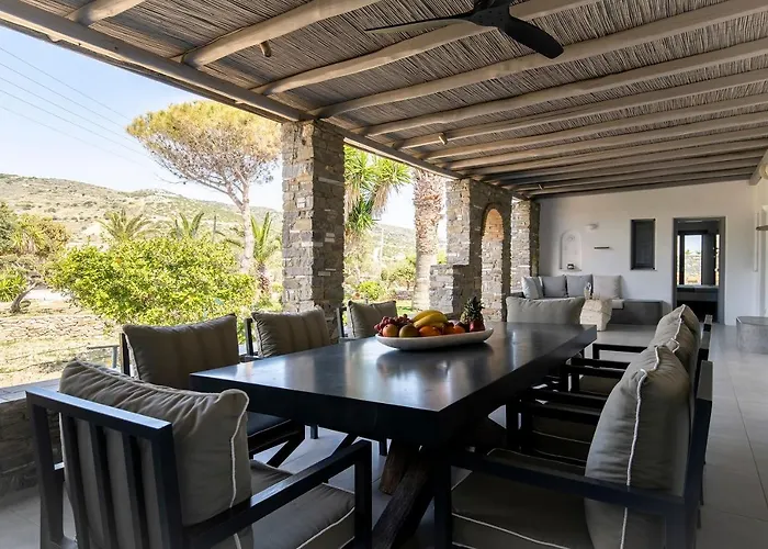 Azzuro On Faragas * Αλυκή