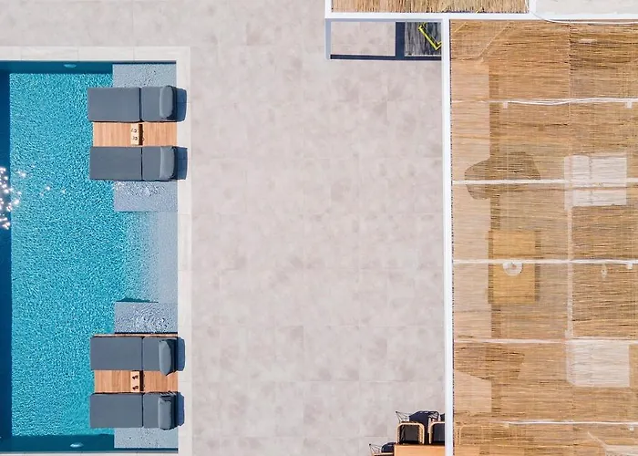 Βίλα Azzuro On Faragas *