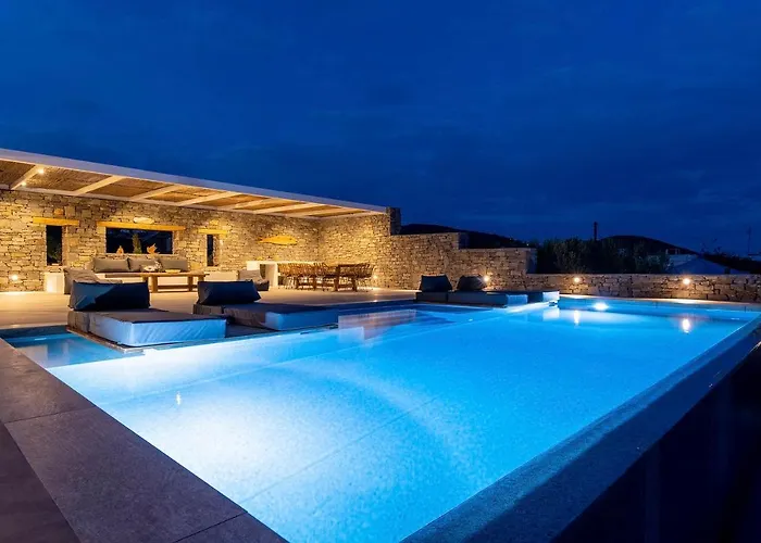 Willa Azzuro On Faragas